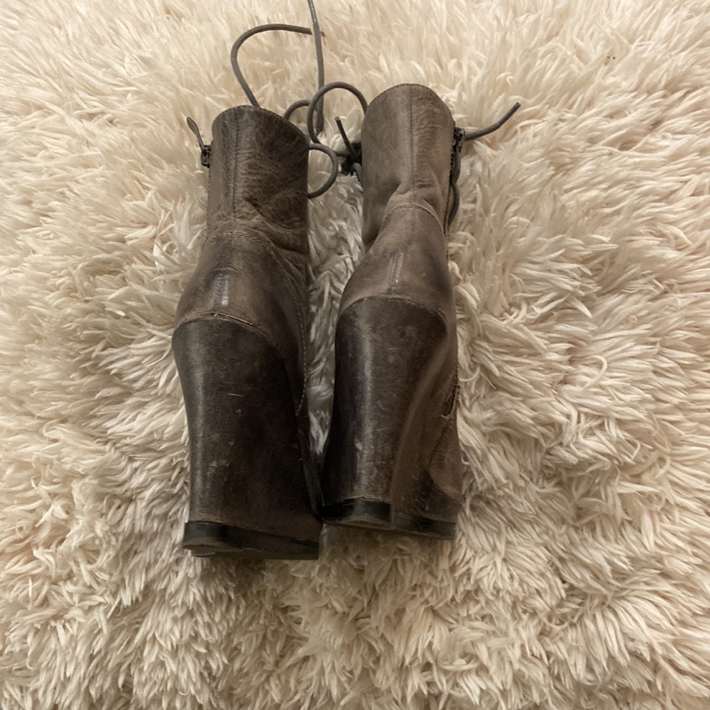 COPY - Vince Camuto combat lace up boot, Women’s shoes - Picture 4 of 9